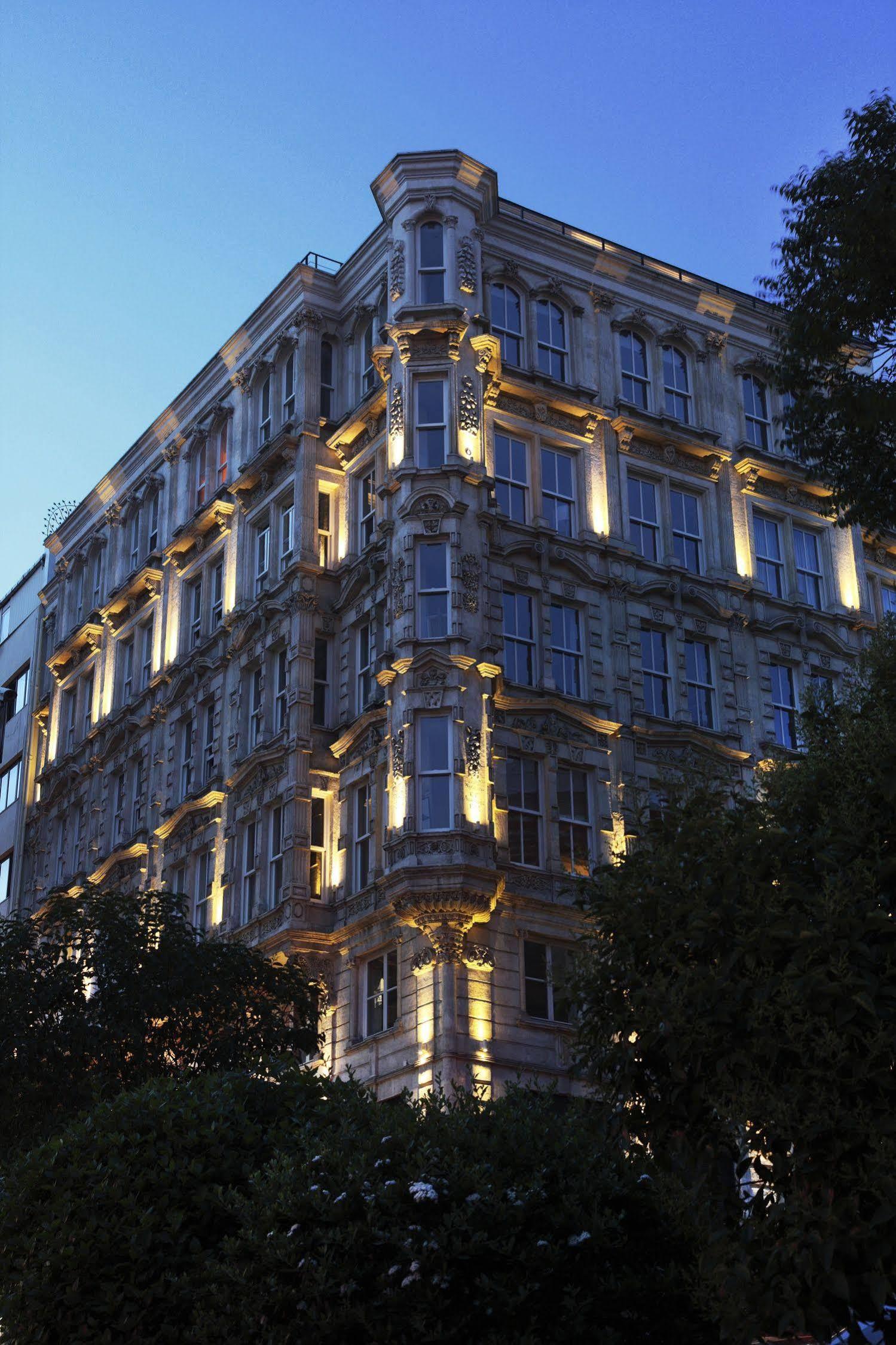 X Flats Tophane Istanbul Bagian luar foto
